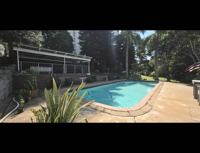 1.5 BEDROOM APARTMENT TO LET IN GLENWOOD